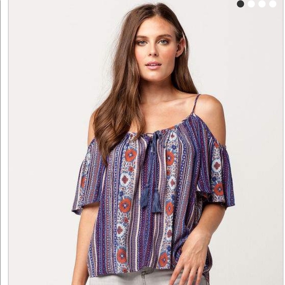 Patrons of Peace cold shoulder top